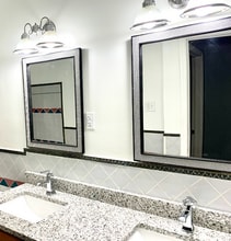 720 Menchaca St in San Antonio, TX - Foto de edificio - Building Photo