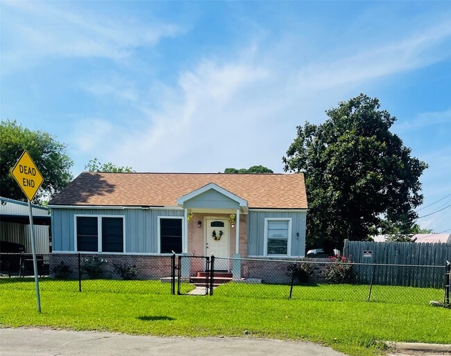 property at 2 High St