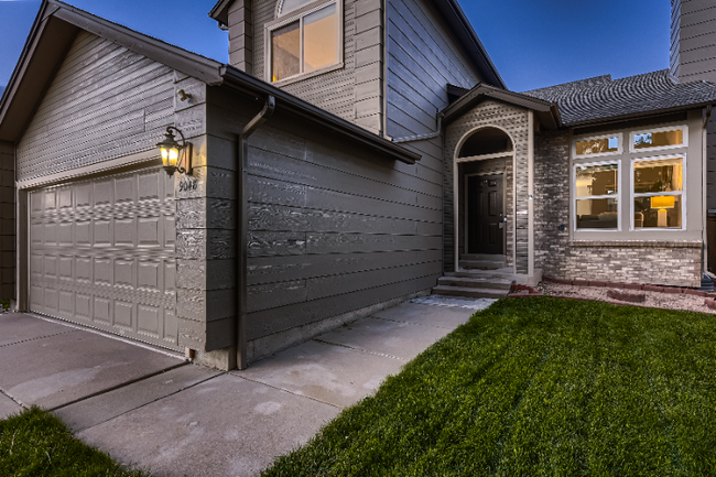 9048 Bermuda Cir in Highlands Ranch, CO - Foto de edificio - Building Photo