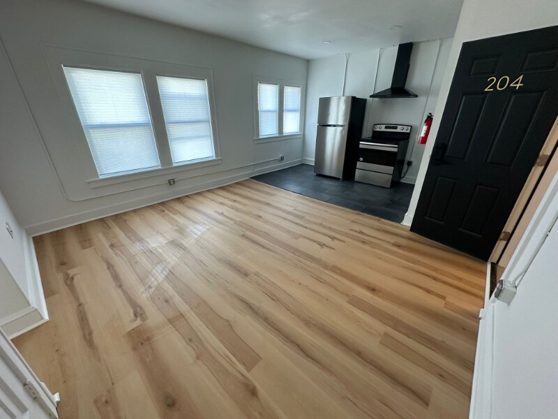 1384 W 83rd St in Cleveland, OH - Building Photo