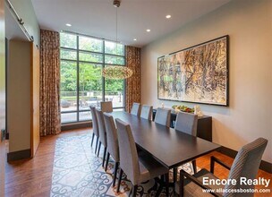 161 S Huntington Ave in Boston, MA - Foto de edificio - Building Photo