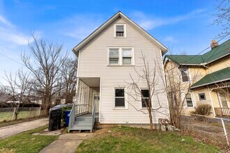 2206 Kenneth Ave, Unit Down in Cleveland, OH - Building Photo - Building Photo