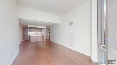 635 W 59th St in New York, NY - Foto de edificio - Building Photo