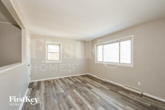 2485 Jenkee Dr in Florissant, MO - Building Photo - Building Photo