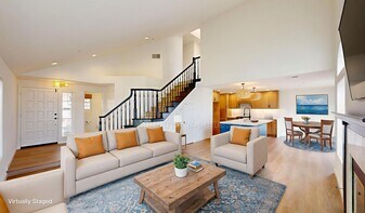 286 Carefree Ln in Costa Mesa, CA - Building Photo