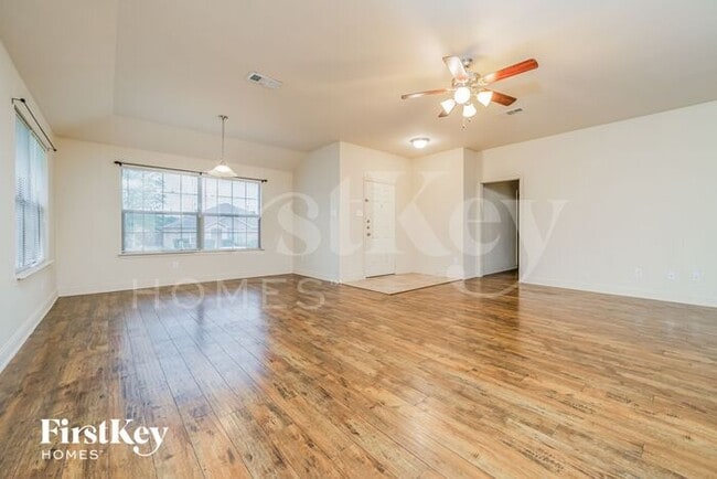 607 Canvas Ct in Lancaster, TX - Building Photo - Building Photo