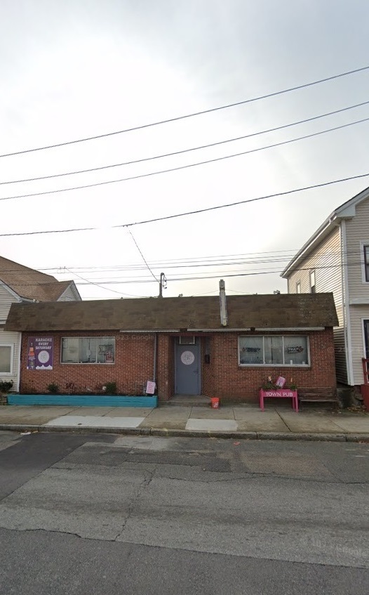 307-309 Taunton Ave in East Providence, RI - Building Photo - Building Photo