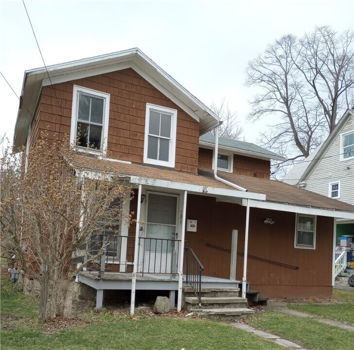 1317 Hall St in Elmira, NY - Building Photo