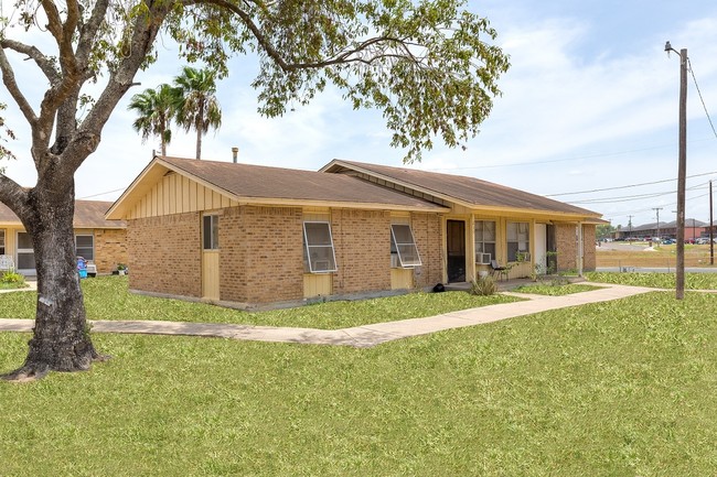 Mercedes Palms Apartments in Mercedes, TX - Foto de edificio - Building Photo