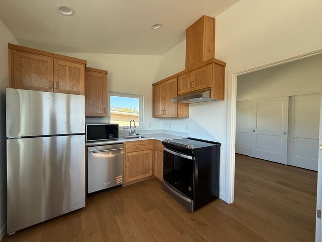 property at 1285 Hagen Wy