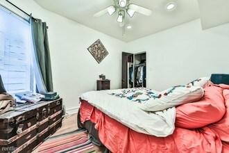 2451 W Belle Plaine Ave-Unit -# 2 in Chicago, IL - Building Photo - Building Photo