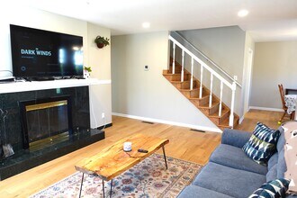 1333 Holliday Dr in Winder, GA - Foto de edificio - Building Photo