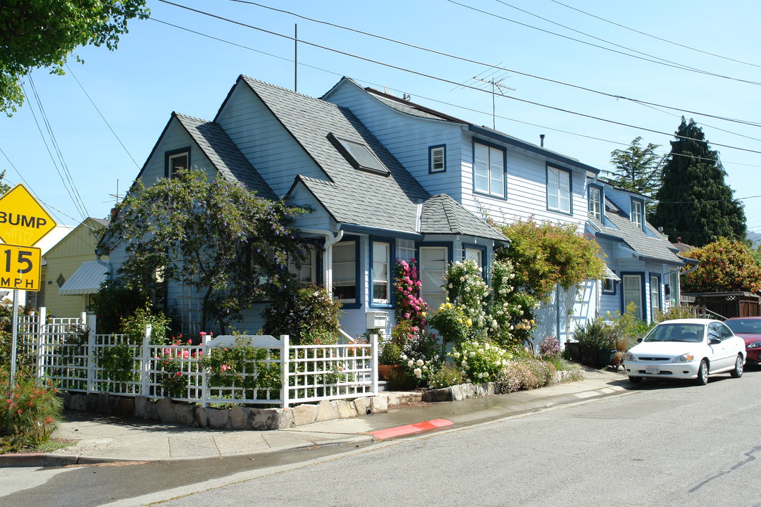 1401-1403 Acton Crescent in Berkeley, CA - Building Photo