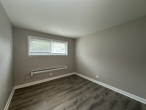 430-40 Stevens Dr in Addison, IL - Building Photo - Building Photo