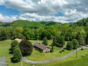 200 McCurry Ln in Erwin, TN - Building Photo - Building Photo