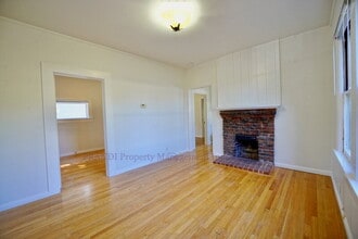 106 Redwood Ave in Corte Madera, CA - Building Photo - Building Photo
