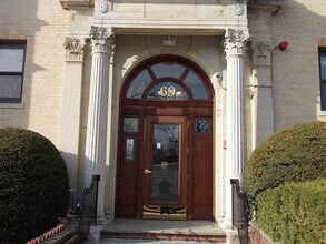 61 Park Dr in Boston, MA - Building Photo - Building Photo