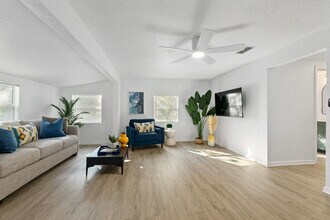 46 Phillips St in St. Augustine, FL - Building Photo - Building Photo