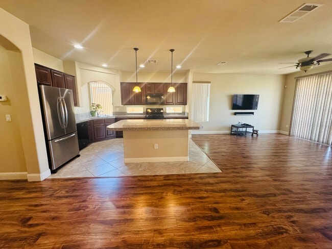 9450 Niagara Landing St in Las Vegas, NV - Building Photo - Building Photo