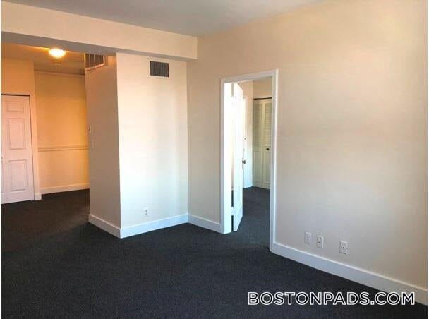 475 Commonwealth Ave in Boston, MA - Building Photo - Building Photo