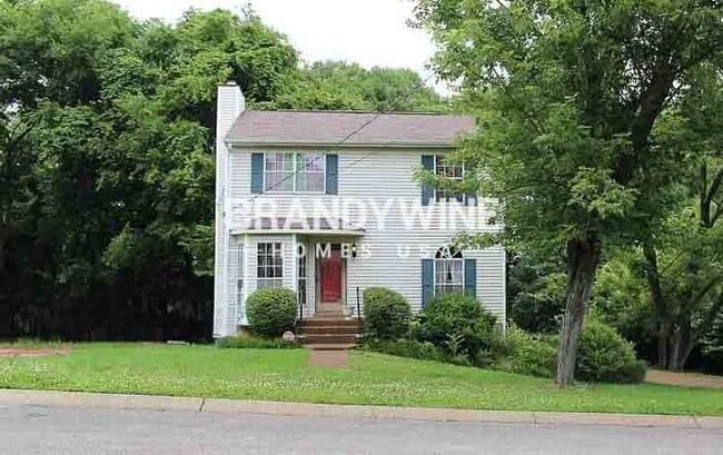 property at 924 Ilawood Dr