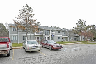 Yale Apartments in Yale, MI - Building Photo - Building Photo
