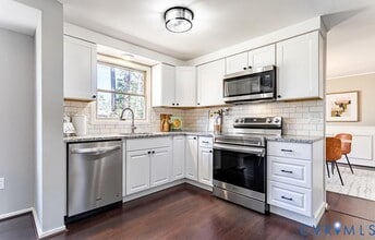 10312 Genlou Rd in Chesterfield, VA - Building Photo - Building Photo