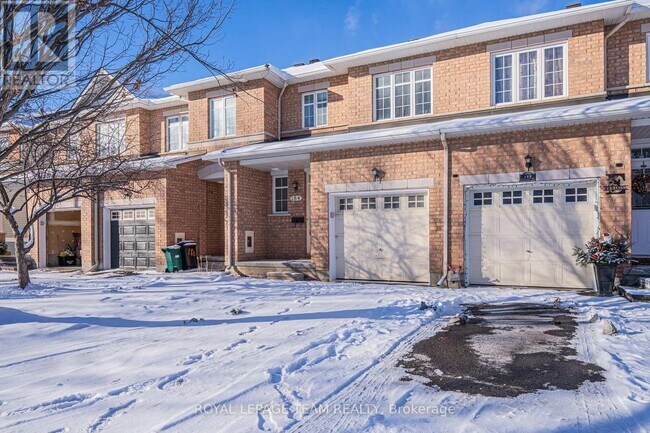 184 Deercroft Ave in Ottawa, ON - Building Photo - Building Photo