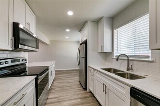 5444 Gaston Ave in Dallas, TX - Building Photo - Building Photo