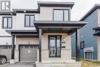 56 Chemin de Jargeau Rd in Ottawa, ON - Building Photo - Building Photo
