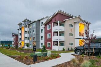 Copper Way Apartments in Spanaway, WA - Foto de edificio - Building Photo