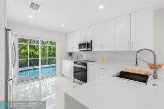 19619 Back 9 Dr in Boca Raton, FL - Building Photo - Building Photo