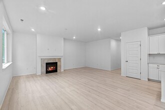 4356 Nettle Dr SE in Port Orchard, WA - Building Photo - Building Photo