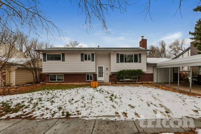 property at 2226 Wold Ave