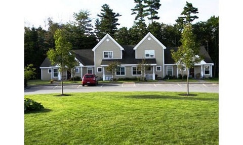 Davis Island Townhomes in Edgecomb, ME - Foto de edificio