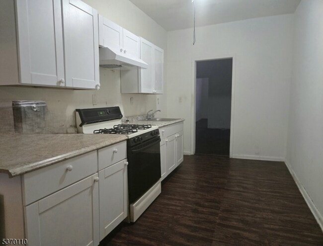 property at 528 Valley Brook Ave