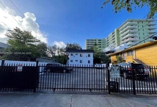 1152 NW 3rd St in Miami, FL - Building Photo - Building Photo
