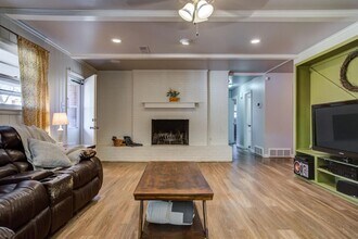 3610 48th St in Lubbock, TX - Building Photo - Building Photo