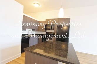 Prime Southport Corridor newer constructio... in Chicago, IL - Building Photo - Interior Photo