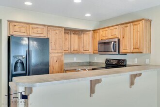 2042 Evans Cove Loop in Layton, UT - Building Photo - Building Photo