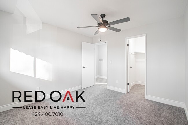 property at 821 N Wilcox Ave