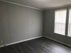 307 Tammy Lynn Cir in Elizabethton, TN - Foto de edificio - Building Photo