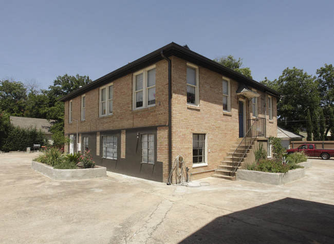 Enfield House in Austin, TX - Building Photo - Building Photo