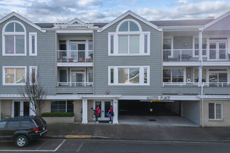 126 3rd Ave N in Edmonds, WA - Foto de edificio - Building Photo