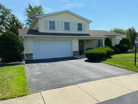 property at 617 Newport Ave