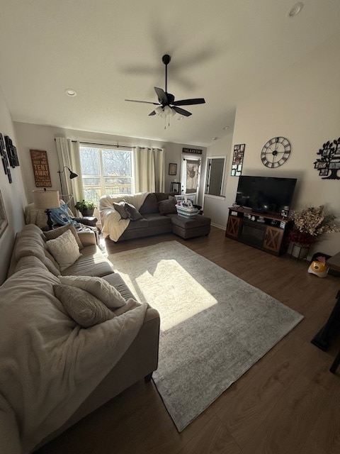 104 E Madison Dr in Polk City, IA - Building Photo - Building Photo