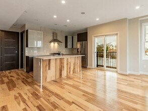 39 Lexington St in Boston, MA - Building Photo - Building Photo