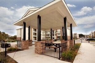 817 Colcord Ave in Waco, TX - Building Photo