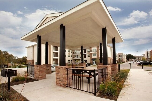 property at 817 Colcord Ave