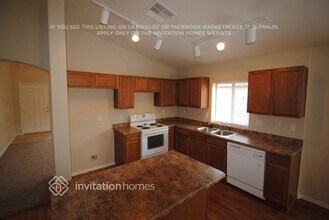 18443 W Mission Ln in Waddell, AZ - Foto de edificio - Building Photo